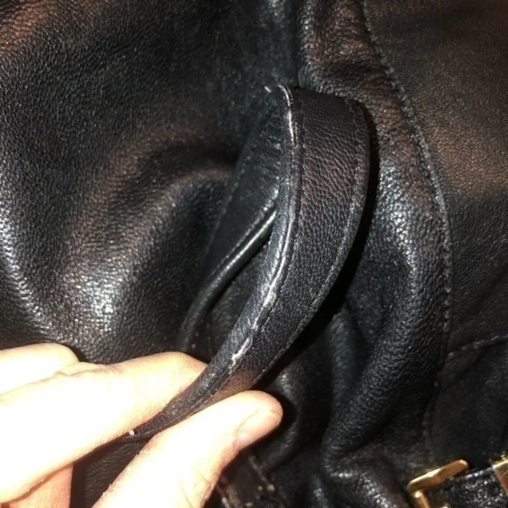Michael kors black leather gathered bag